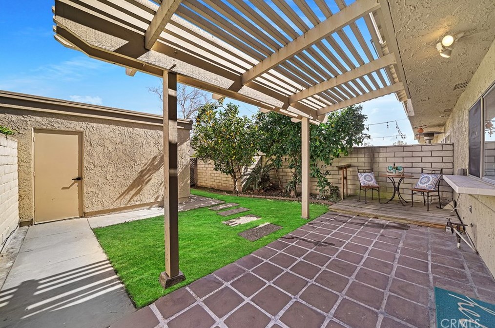 14385 Suffolk St, Westminster CA  92683-4850 exterior