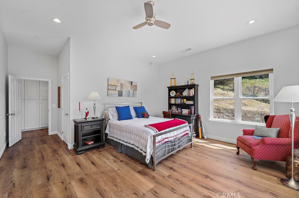 2424 Gird Rd, Fallbrook CA  92028-9687 exterior