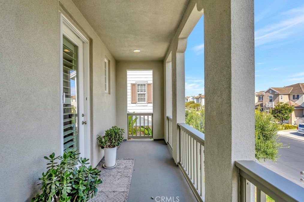 6602 Beachview Dr, Huntington Beach CA  92648-2666 exterior