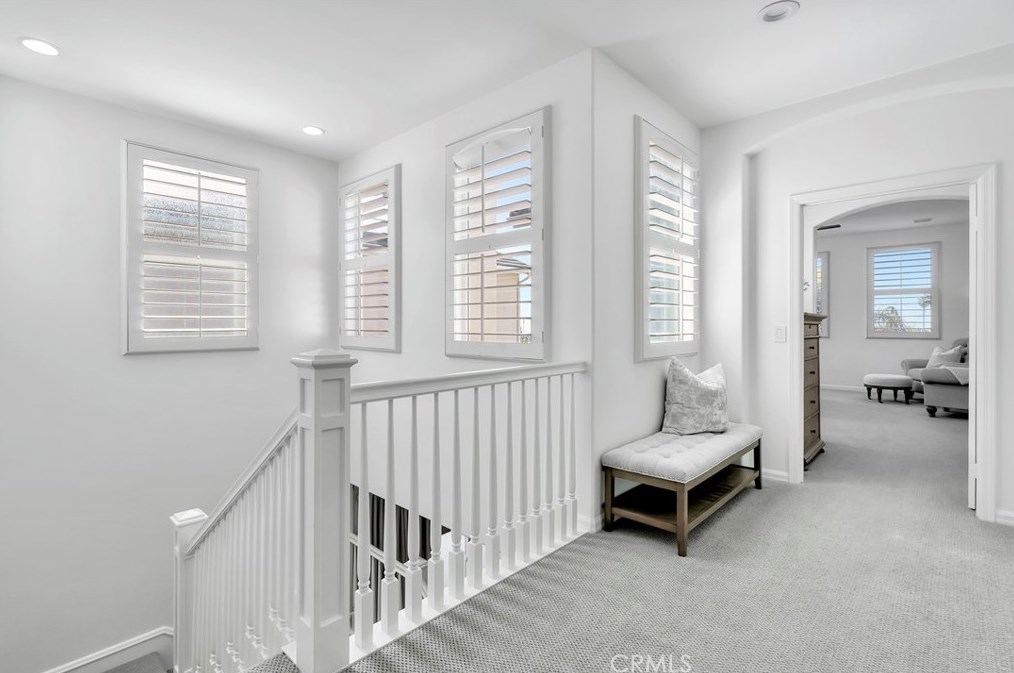 6602 Beachview Dr, Huntington Beach CA  92648-2666 exterior