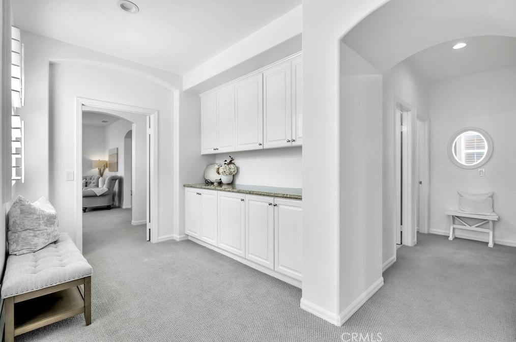 6602 Beachview Dr, Huntington Beach CA  92648-2666 exterior
