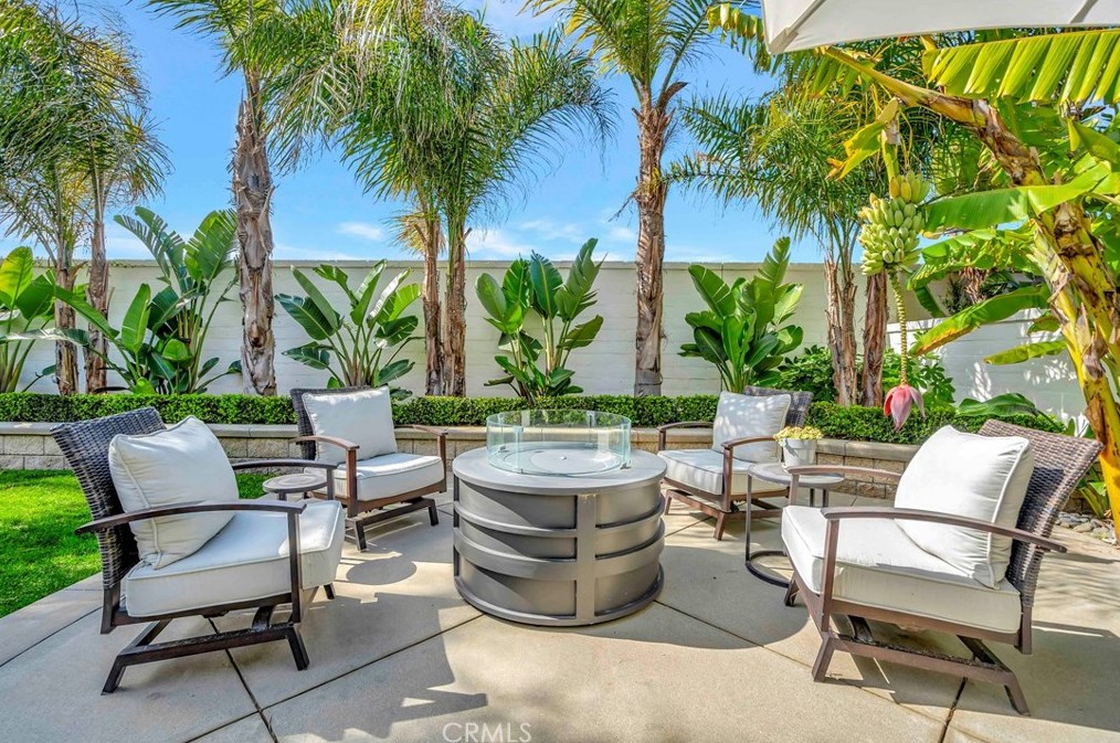 6602 Beachview Dr, Huntington Beach CA  92648-2666 exterior