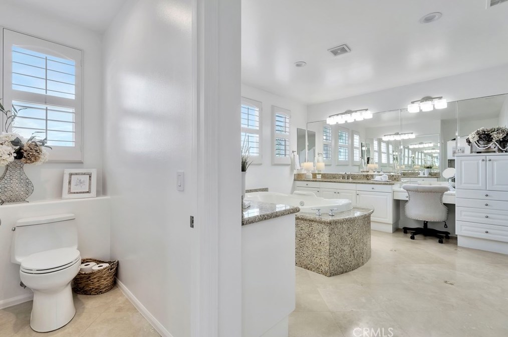 6602 Beachview Dr, Huntington Beach CA  92648-2666 exterior