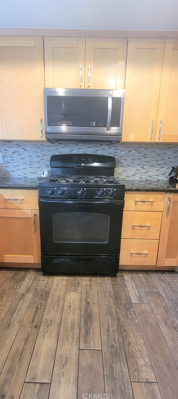 681 Windham Dr, Claremont CA  91711-3551 exterior