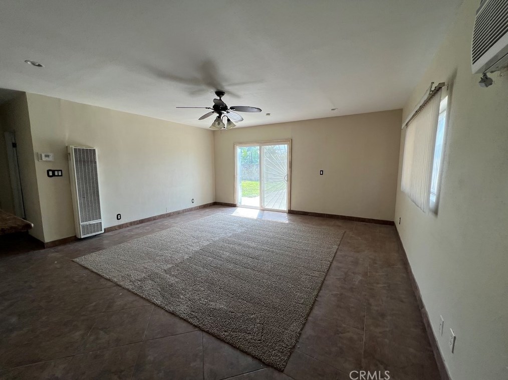 12158 Lakeland Rd, Norwalk CA  90650-1856 exterior