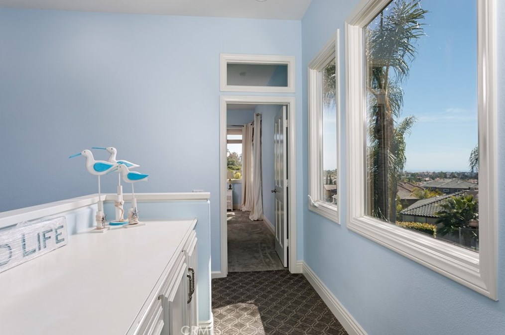 33 Gray Stone Way, Laguna Beach CA  92677-9330 exterior