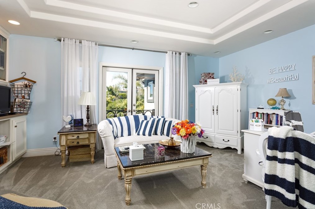 33 Gray Stone Way, Laguna Beach CA  92677-9330 exterior
