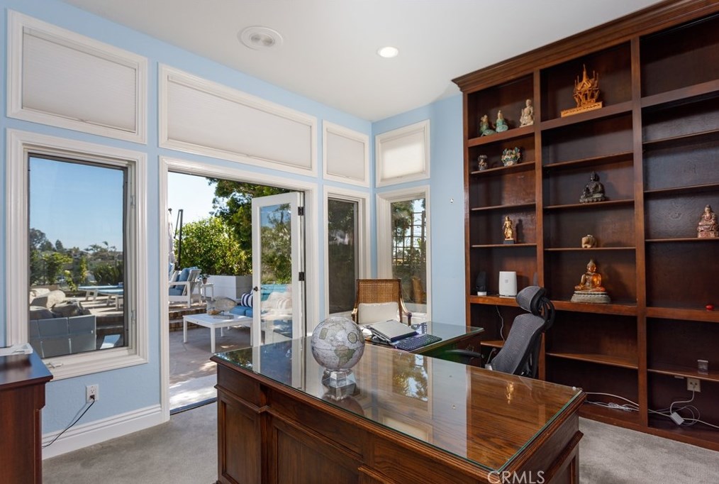 33 Gray Stone Way, Laguna Beach CA  92677-9330 exterior