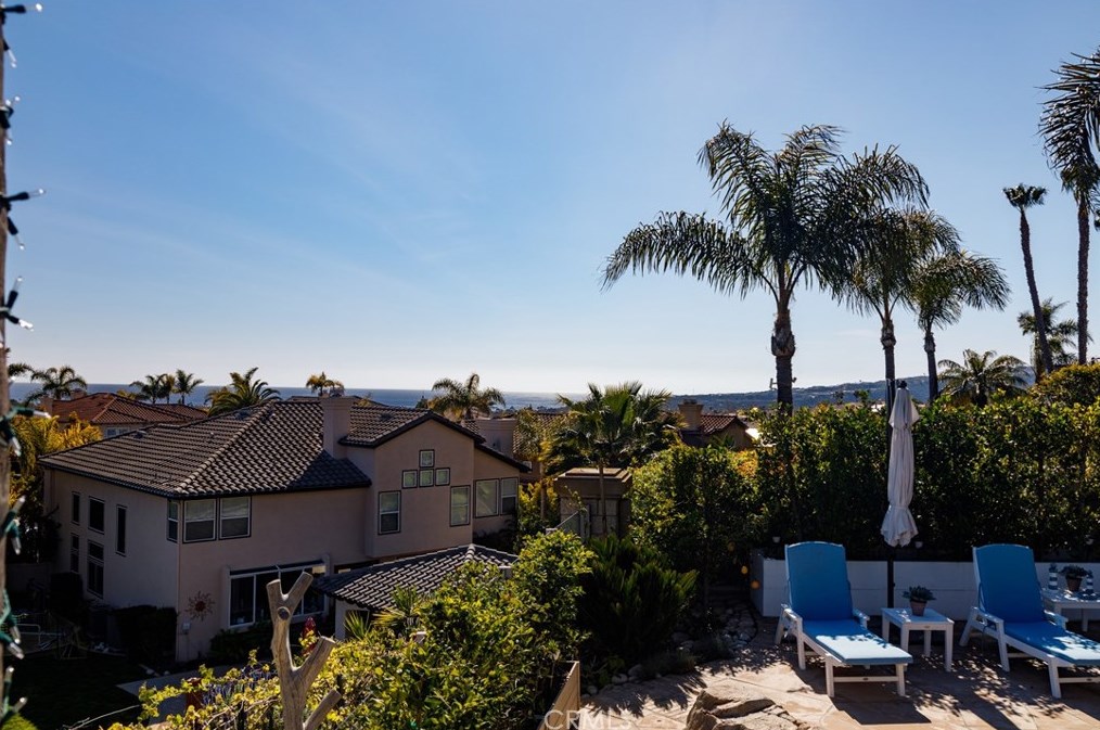 33 Gray Stone Way, Laguna Beach CA  92677-9330 exterior