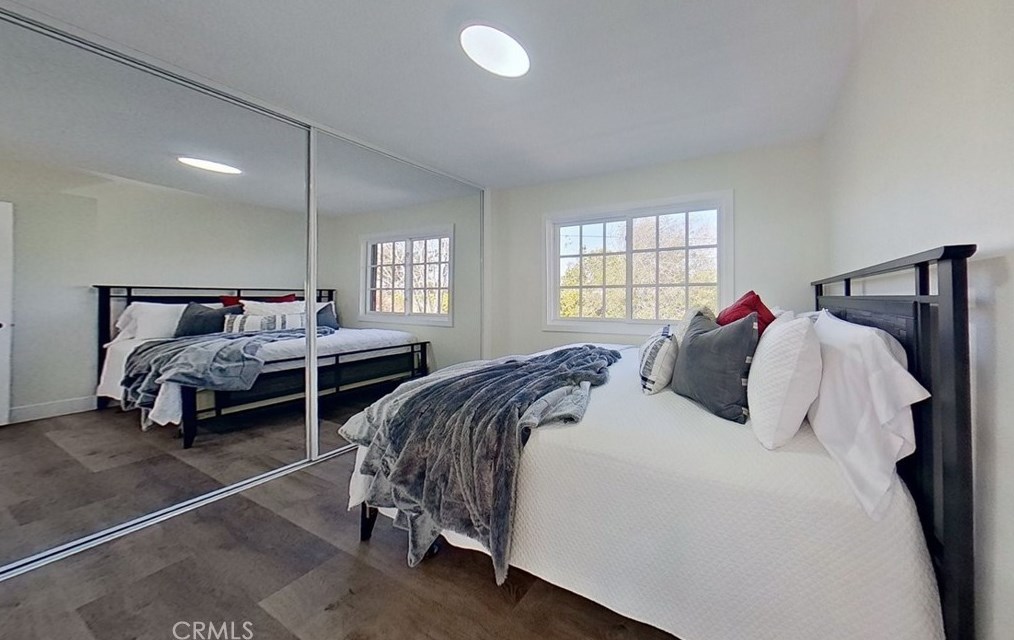 1886 Parkcrest Dr, Costa Mesa CA  92627-4532 exterior