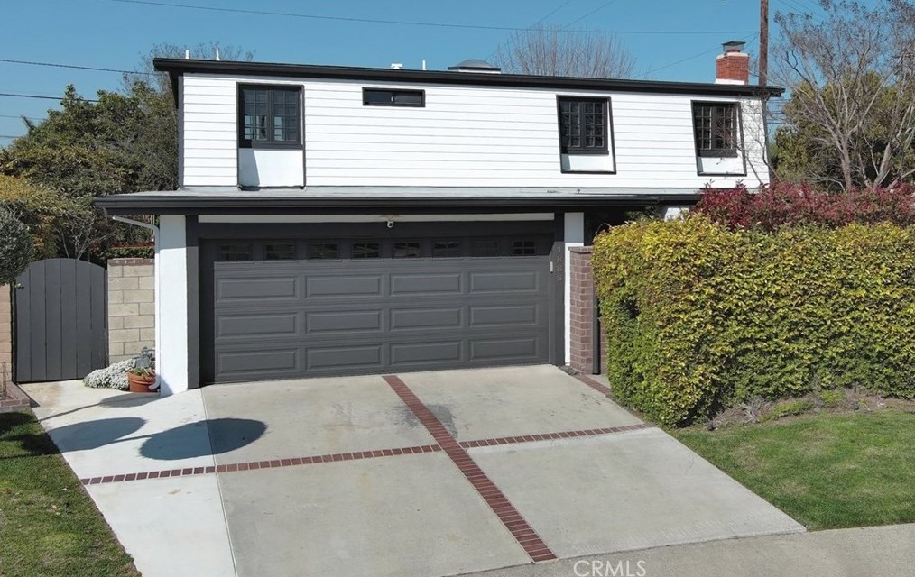 1886 Parkcrest Dr, Costa Mesa CA  92627-4533 exterior