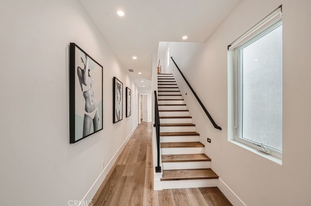 608 13th St, Huntington Beach CA  92648-4085 exterior