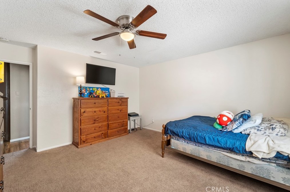 18603 Yucca St, Hesperia CA  92345-6444 exterior