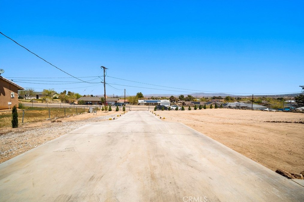 18603 Yucca St, Hesperia CA  92345-6444 exterior