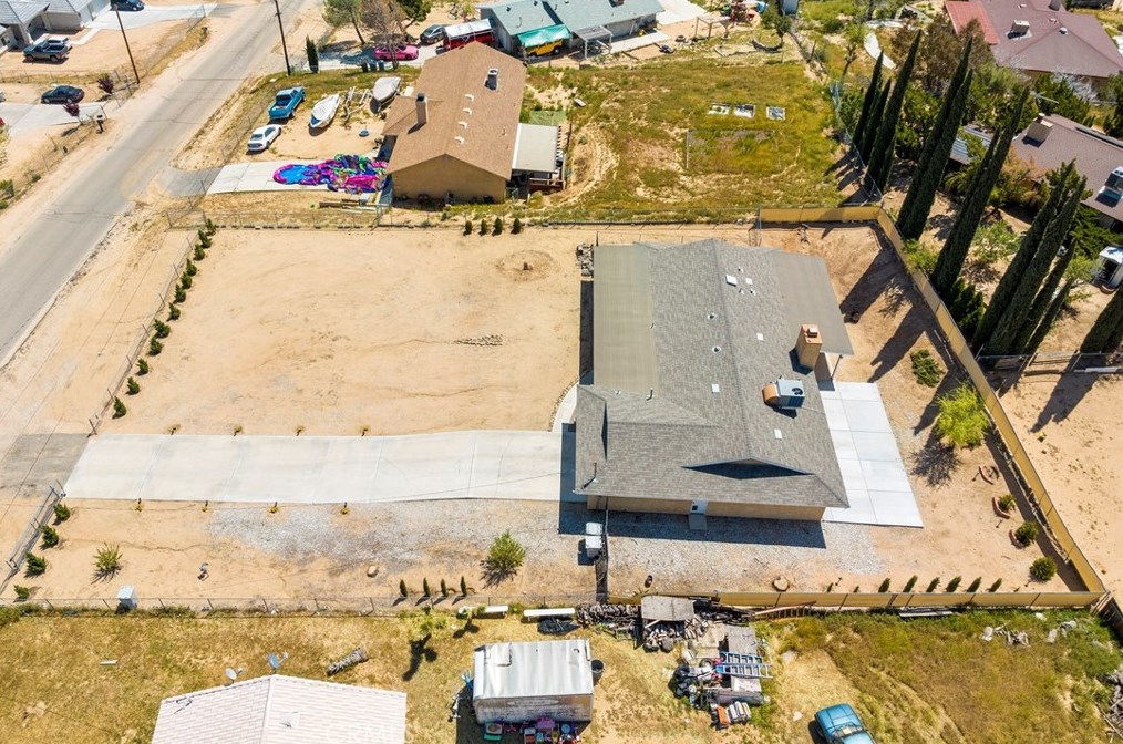 18603 Yucca St, Hesperia CA  92345-6444 exterior