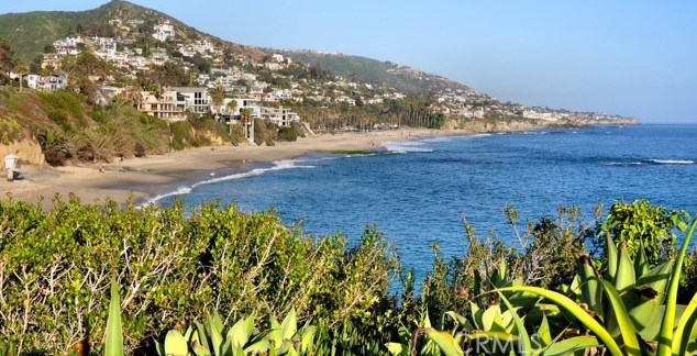 214 Avenida Majorca, Laguna Beach CA  92637-4168 exterior