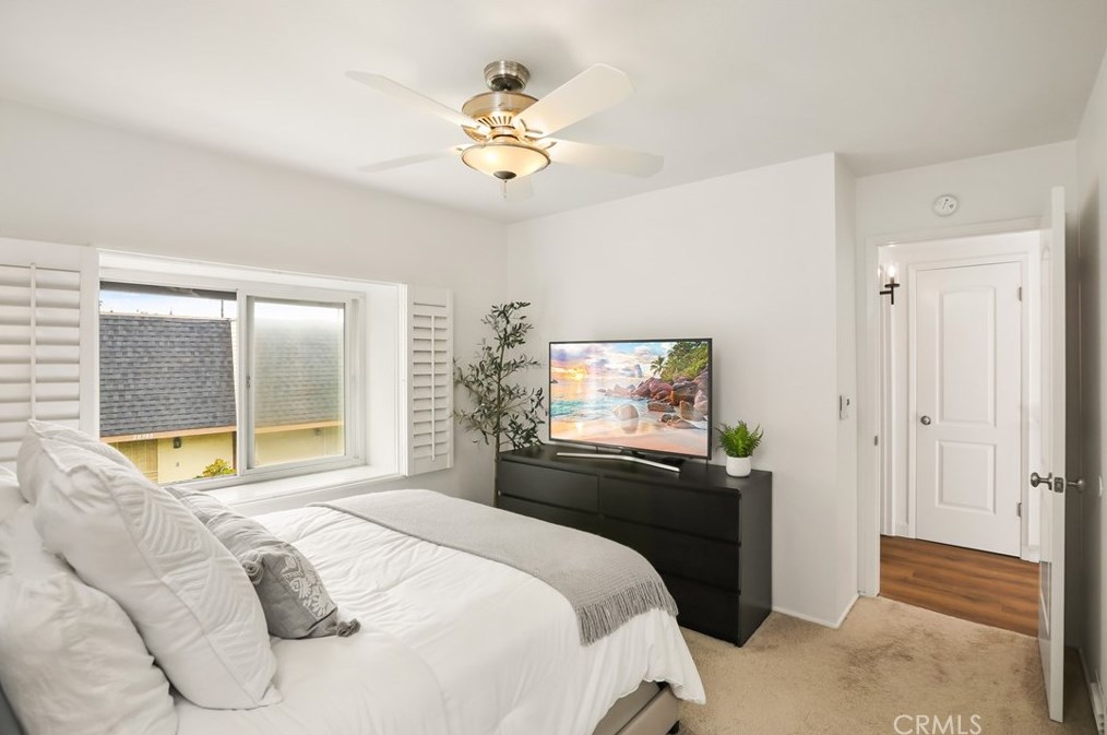 20379 Fee Ln, Huntington Beach CA  92646-5221 exterior