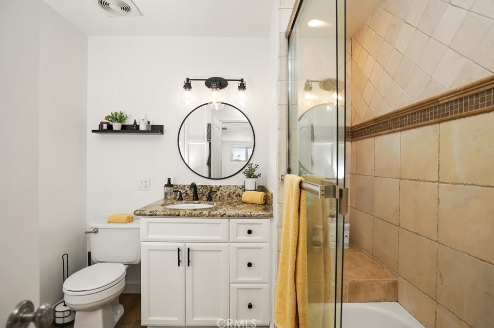 20379 Fee Ln, Huntington Beach CA  92646-5221 exterior