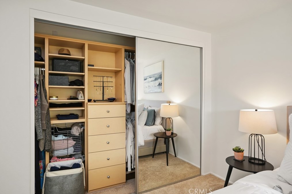20379 Fee Ln, Huntington Beach CA  92646-5221 exterior