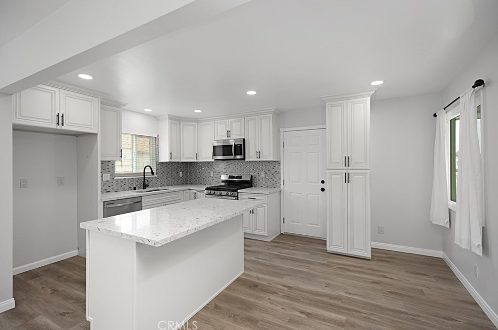 8521 Jennrich Ave, Westminster CA  92683-4614 exterior