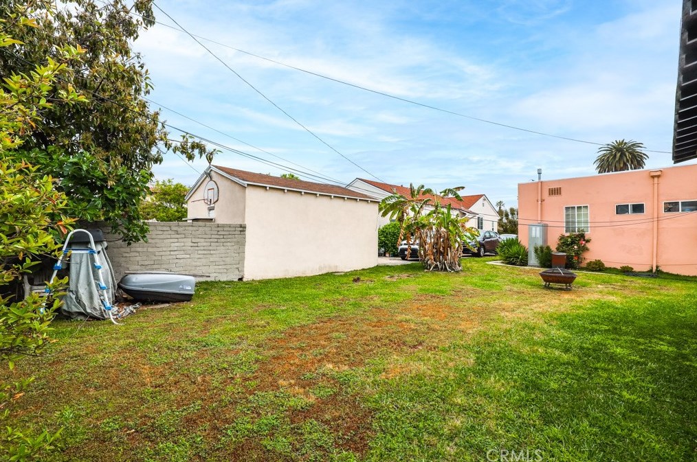 415 Garfield Ave, Alhambra CA  91801-2439 exterior