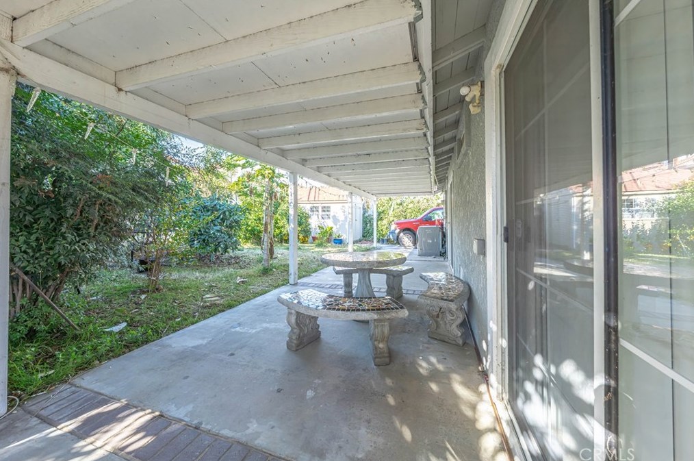 15401 Purdy St, Westminster CA  92683-6376 exterior