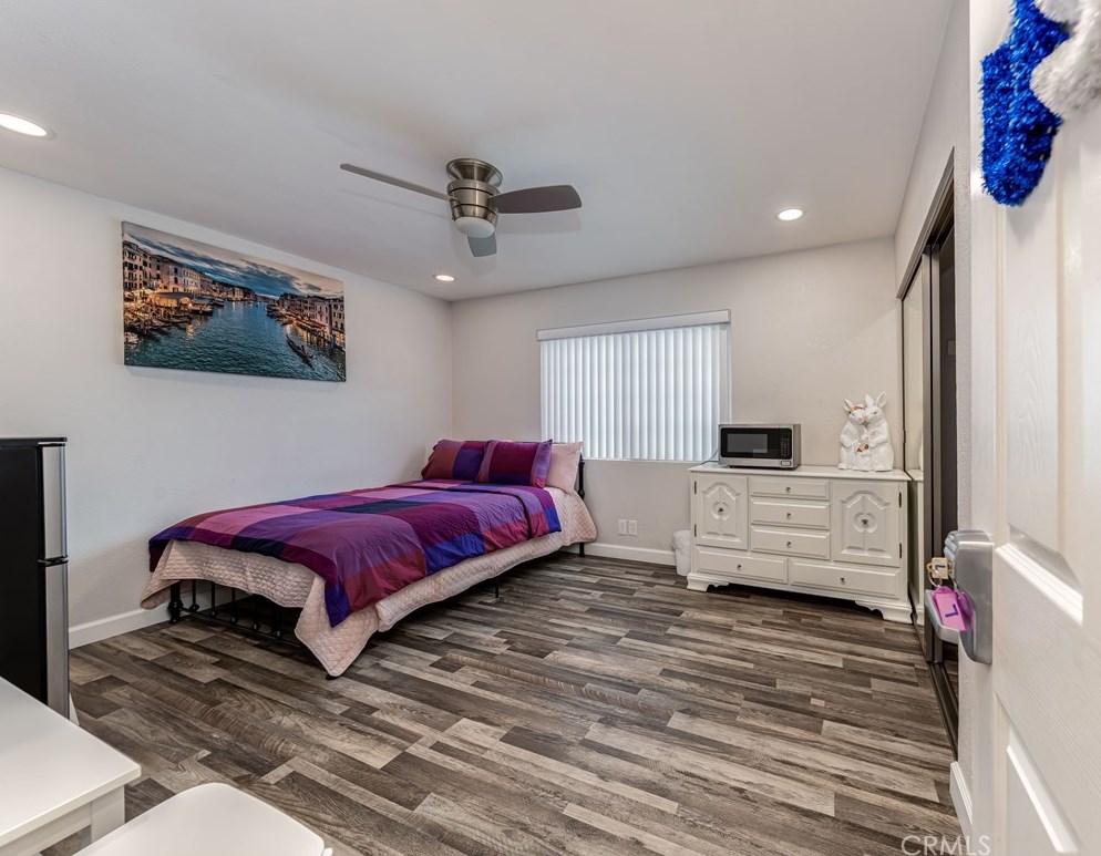 15401 Purdy St, Westminster CA  92683-6376 exterior