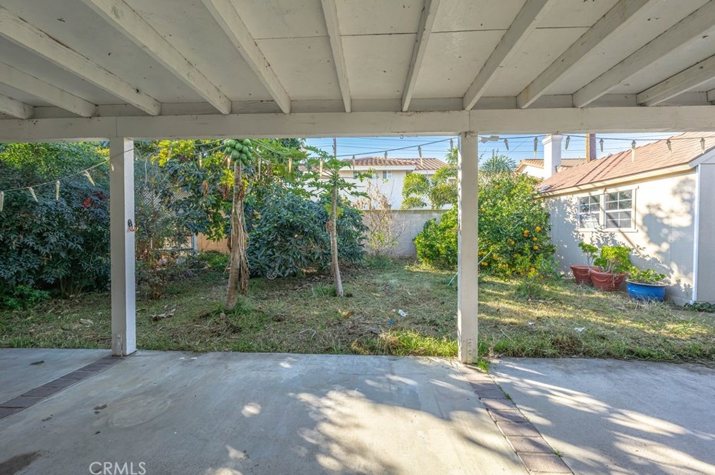 15401 Purdy St, Westminster CA  92683-6376 exterior