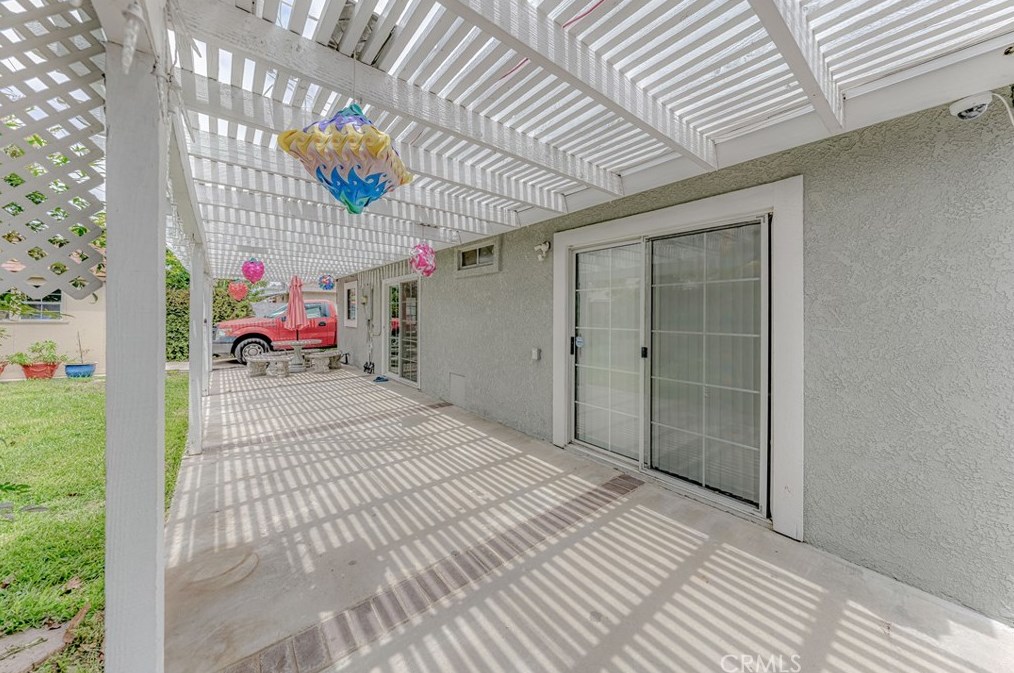 15401 Purdy St, Westminster CA  92683-6376 exterior