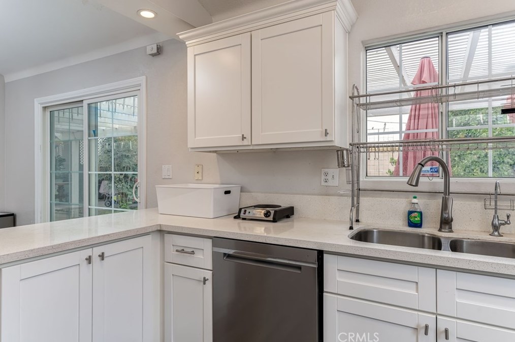 15401 Purdy St, Westminster CA  92683-6376 exterior