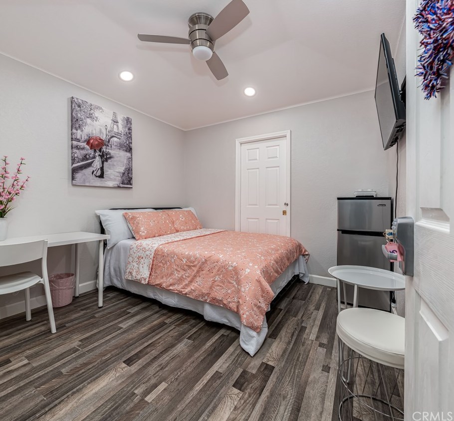 15401 Purdy St, Westminster CA  92683-6376 exterior