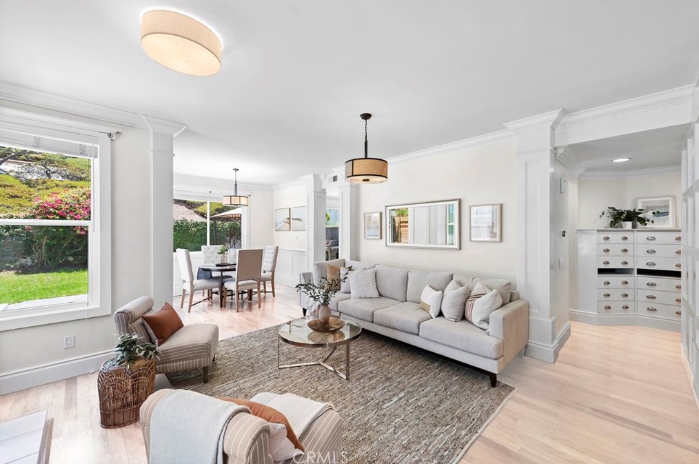 66 Oakcliff Dr, Laguna Beach CA  92677-5650 exterior