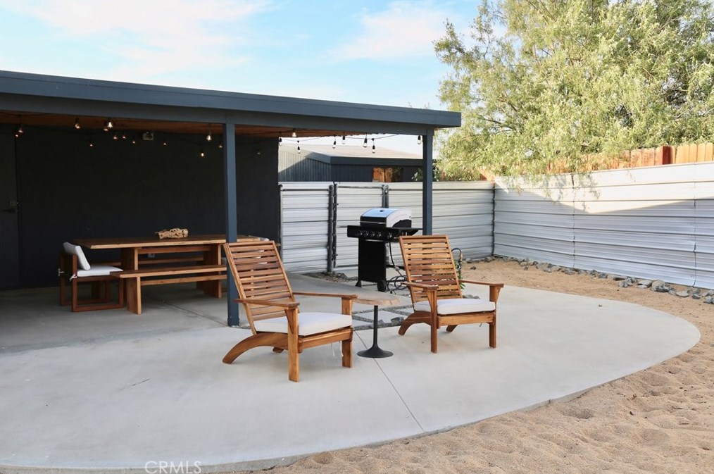 61457 Division St, Joshua Tree CA  92252-2415 exterior