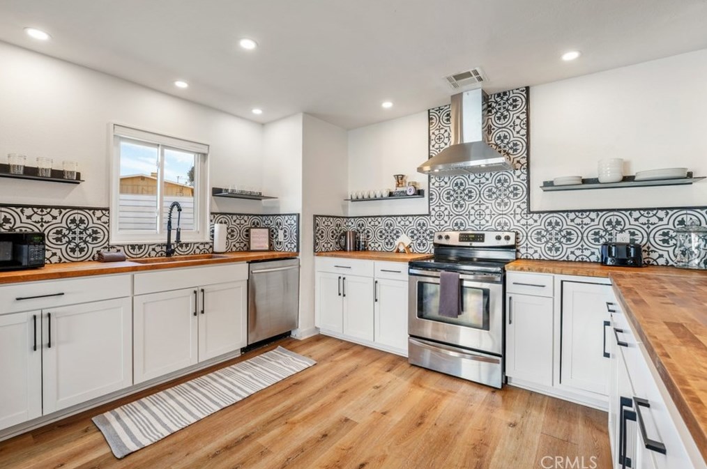 61457 Division St, Joshua Tree CA  92252-2415 exterior