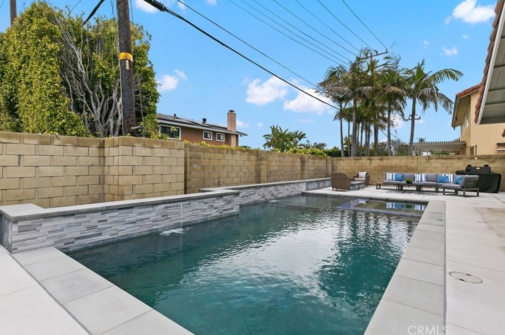 5131 Northwestern Way, Westminster CA  92683-2730 exterior