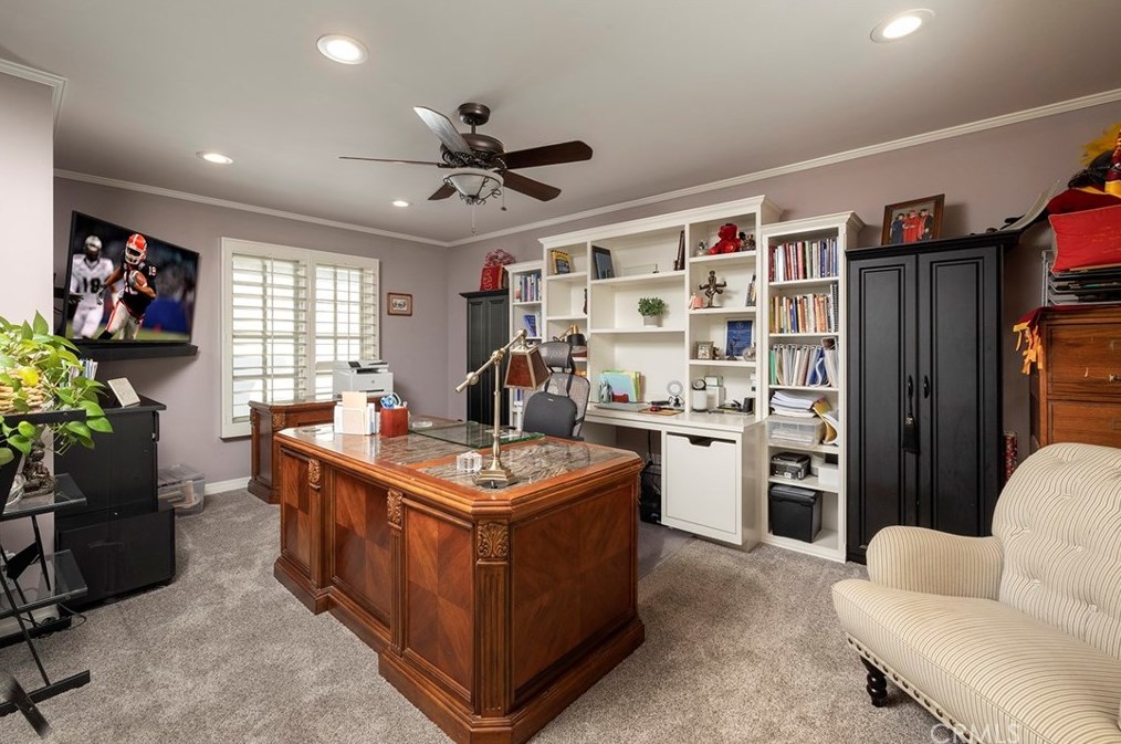 19372 Woodlands Dr, Huntington Beach CA  92648-5541 exterior