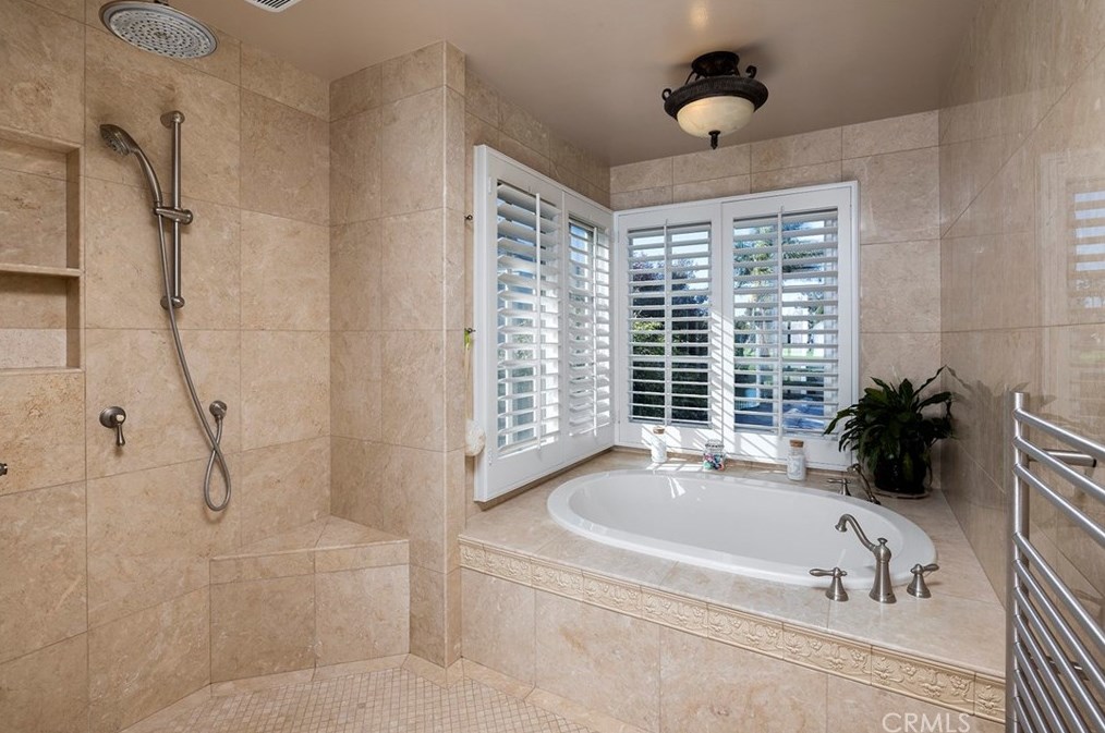19372 Woodlands Dr, Huntington Beach CA  92648-5541 exterior
