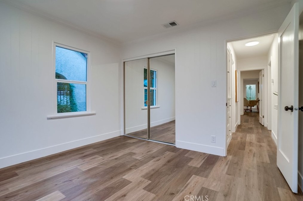 1939 78th Pl, Los Angeles CA  90047-2629 exterior