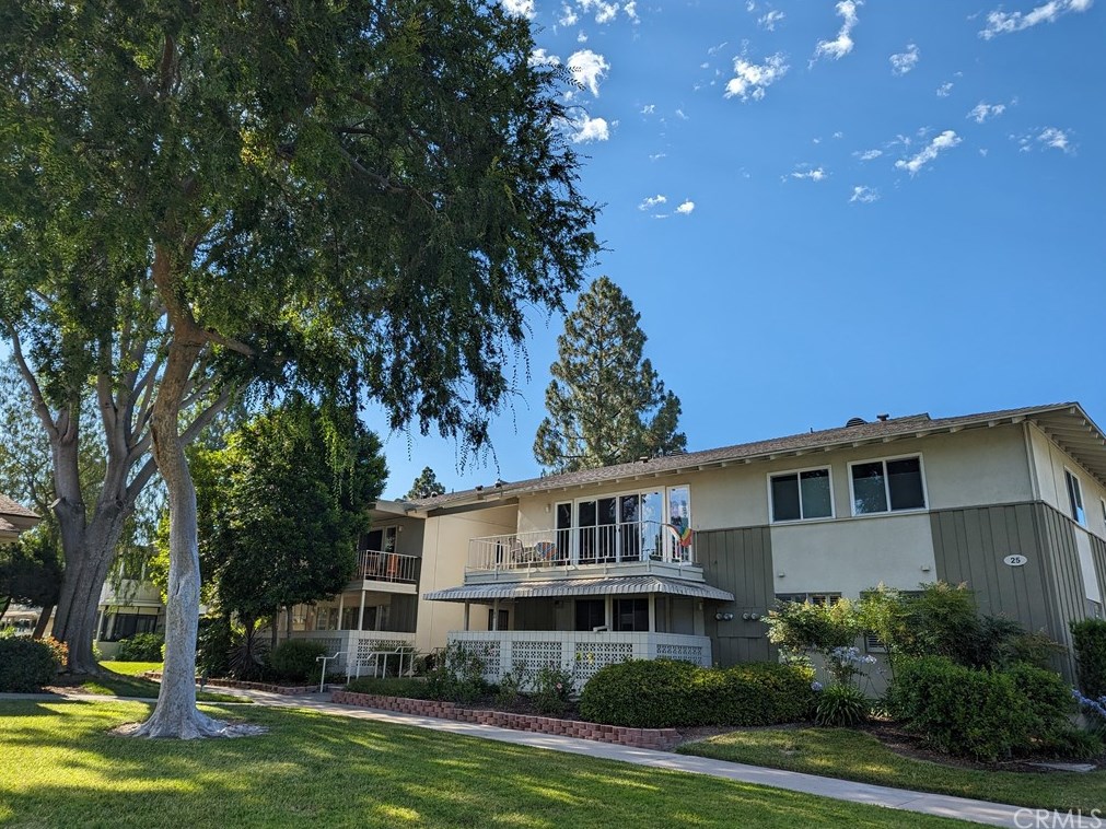 25 Avenida Castilla, Laguna Beach CA  92637-3789 exterior