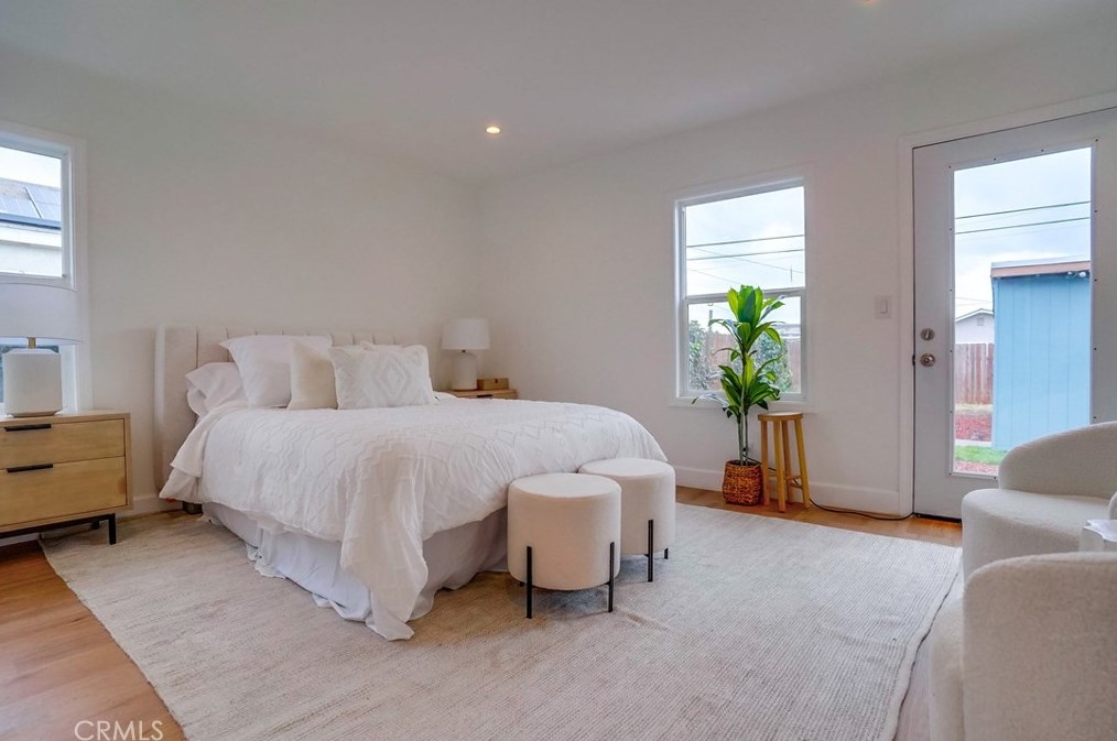 6326 8th Ave, Los Angeles CA  90043-4158 exterior