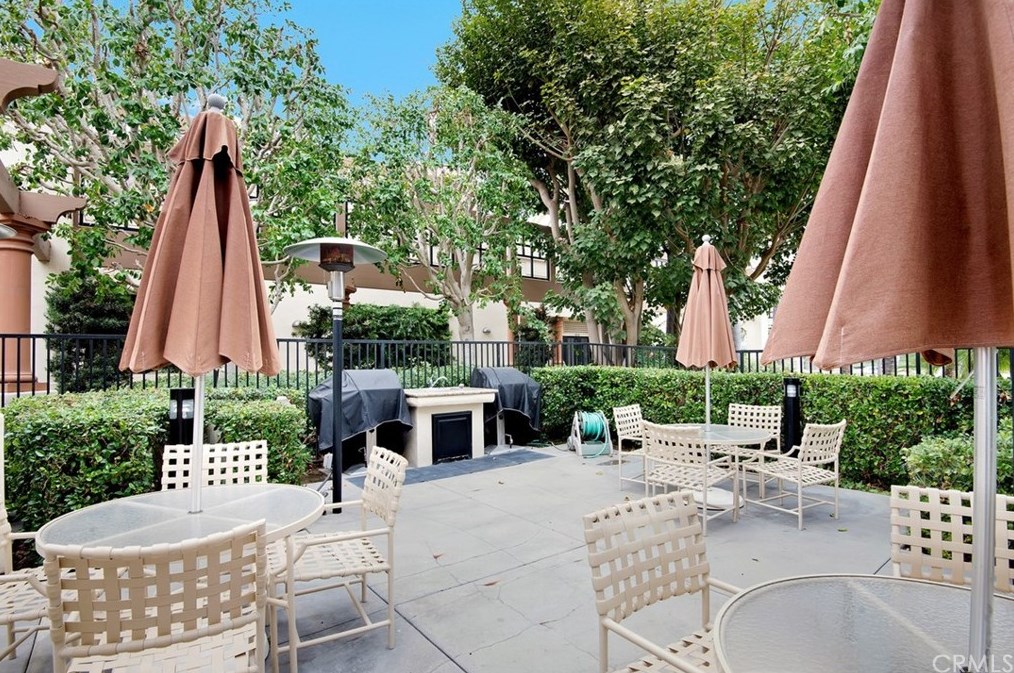44 Fleurance St, Laguna Beach CA  92677-9023 exterior