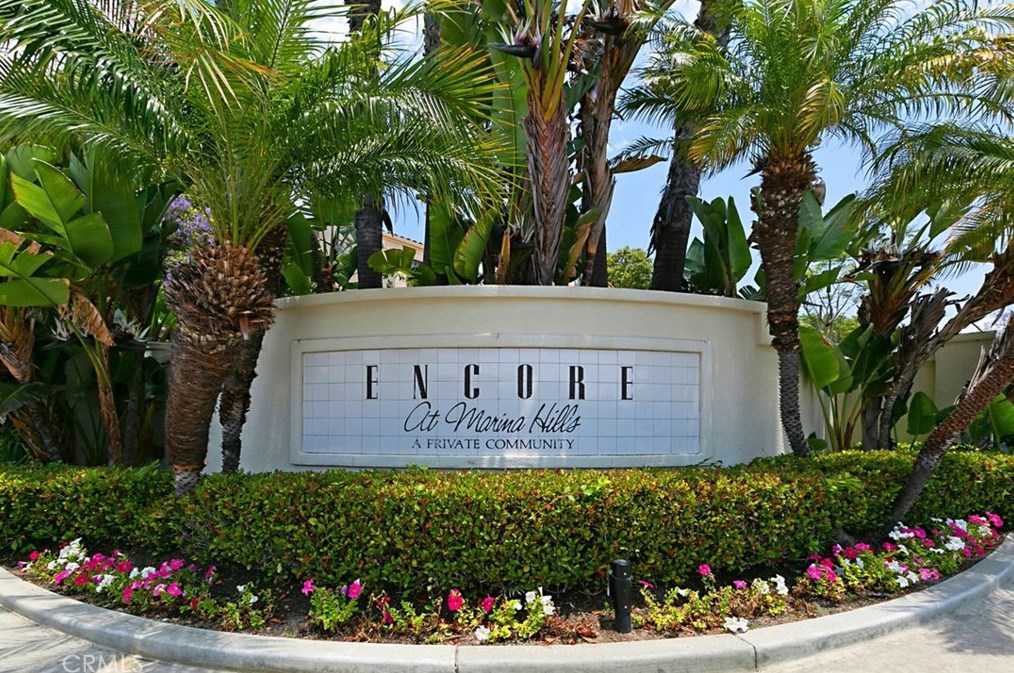 44 Fleurance St, Laguna Beach CA  92677-9023 exterior