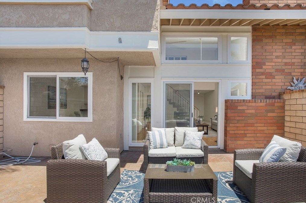 7916 Southwind Cir, Huntington Beach CA  92648-5456 exterior