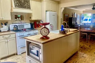 203 Amethyst Ave, Newport Beach, CA 92662 - Photo 5