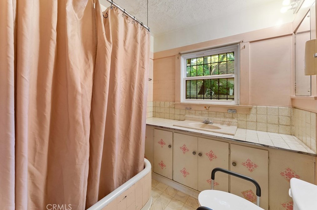 1600 Los Robles Ave, Pasadena CA 91101-2416 exterior