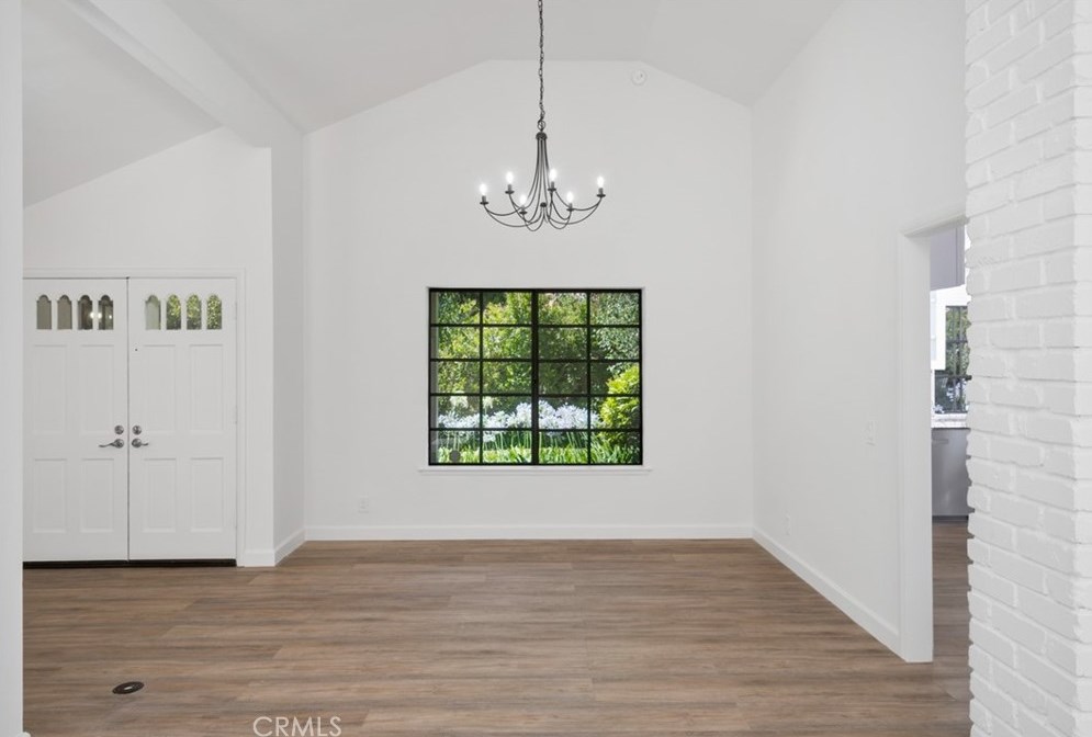 2911 Shadow Brk Ln, Thousand Oaks CA 91361-3208 exterior