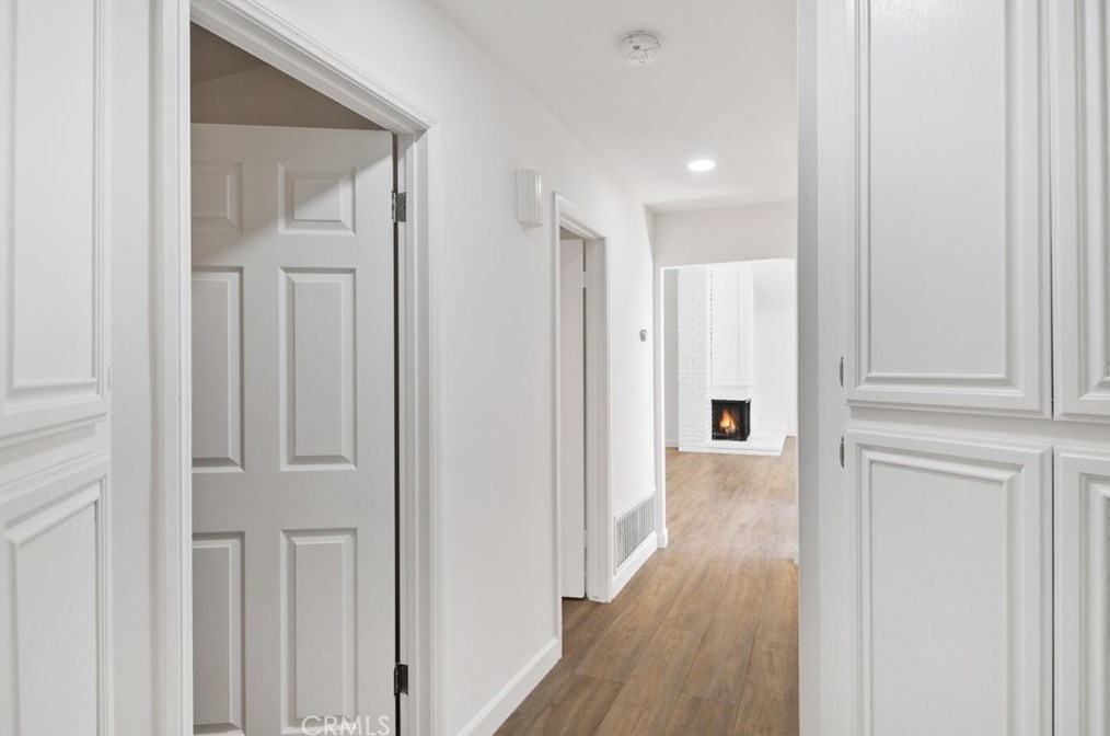 2911 Shadow Brk Ln, Thousand Oaks CA 91361-3208 exterior