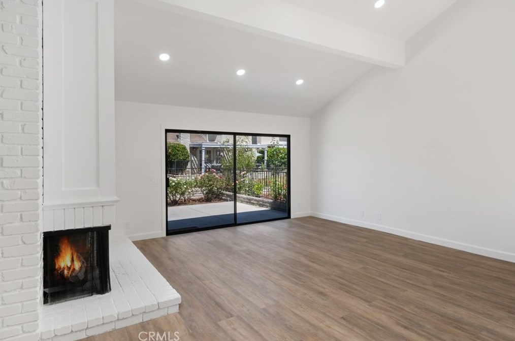 2911 Shadow Brk Ln, Thousand Oaks CA 91361-3208 exterior