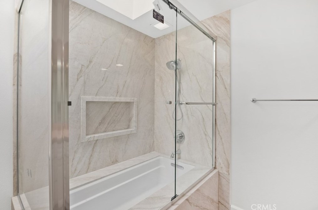 2911 Shadow Brk Ln, Thousand Oaks CA 91361-3208 exterior