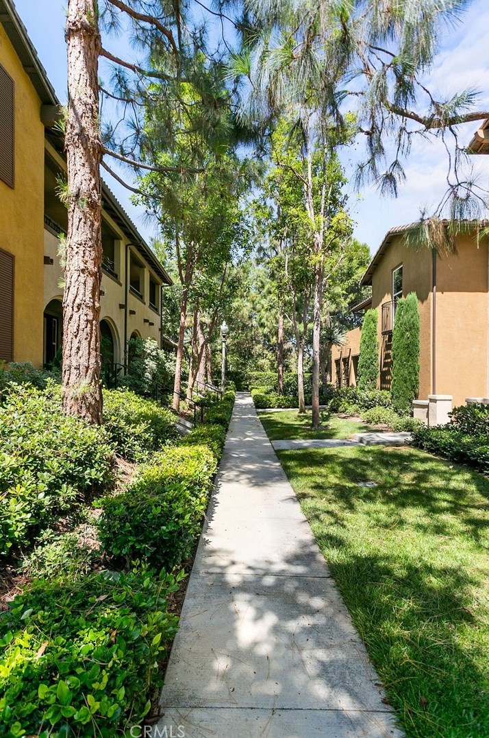 37 Stepping Stone, Irvine, CA 92603